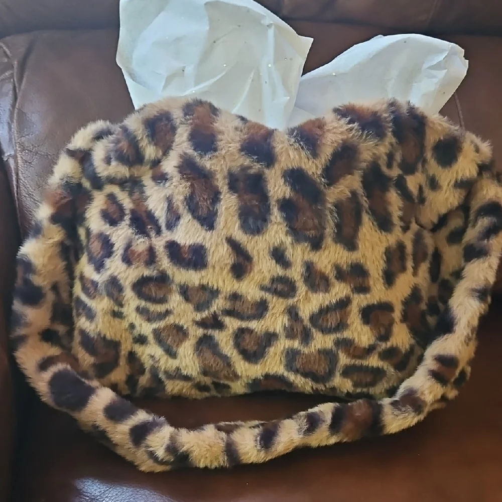 Fabulous Skincare Bundle-All New and Sealed Items Includes Leopard Makeup Case - Picture 8 of 8